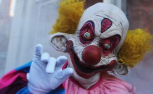 Emily Serpico Instagram - I cant wait to post all the photos of the Klowns! Frank Sculpted by @docfx13  painted and haired by myself 
photographed by @cheyimyselfamstrangeandunusual #killerklownsfromouterspace #killerklowns #hhn28
