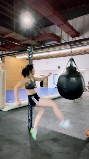 Emily Tung Instagram - Speed kicks, 30 kicks in 10 secs 
.
.
.
.
#tkd #tkdgirl #taekwondo #taekwondotraining #martialarts #martialartslife #martialartist #martialartstraining #taekwondogirl #girlsthatfight #stuntwoman #stuntman #stunttraining #stuntperformer #stuntlife #kicks #kicking #wushugirl #mma #muaythaigirls #femalefighter #actiongirls #stuntdouble #stuntpoc #stunts #stuntgirl #martialartsgirls #heavybagworkout