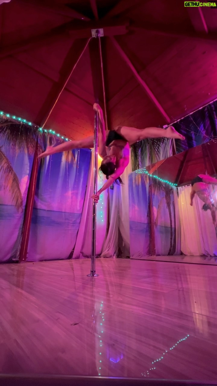 Emily Tung - 437 Likes - No dub necessary. @peipeialenayuan and @janetlanger making me feel like my best self with their commentary! Had to share this candid pole sesh, I didn’t even warm up 🙈 or maybe this was my warmup 😝 don’t be like me. I only go on the pole like once every three months and it’s not enough!!
.
.
.
.
#pole #poledance #poledancer #polefitness #polelove #polelover #aerialarts #badasswomen #dance #poletraining #polewear #exoticpole #polesport #polefit #poledancing #poleart