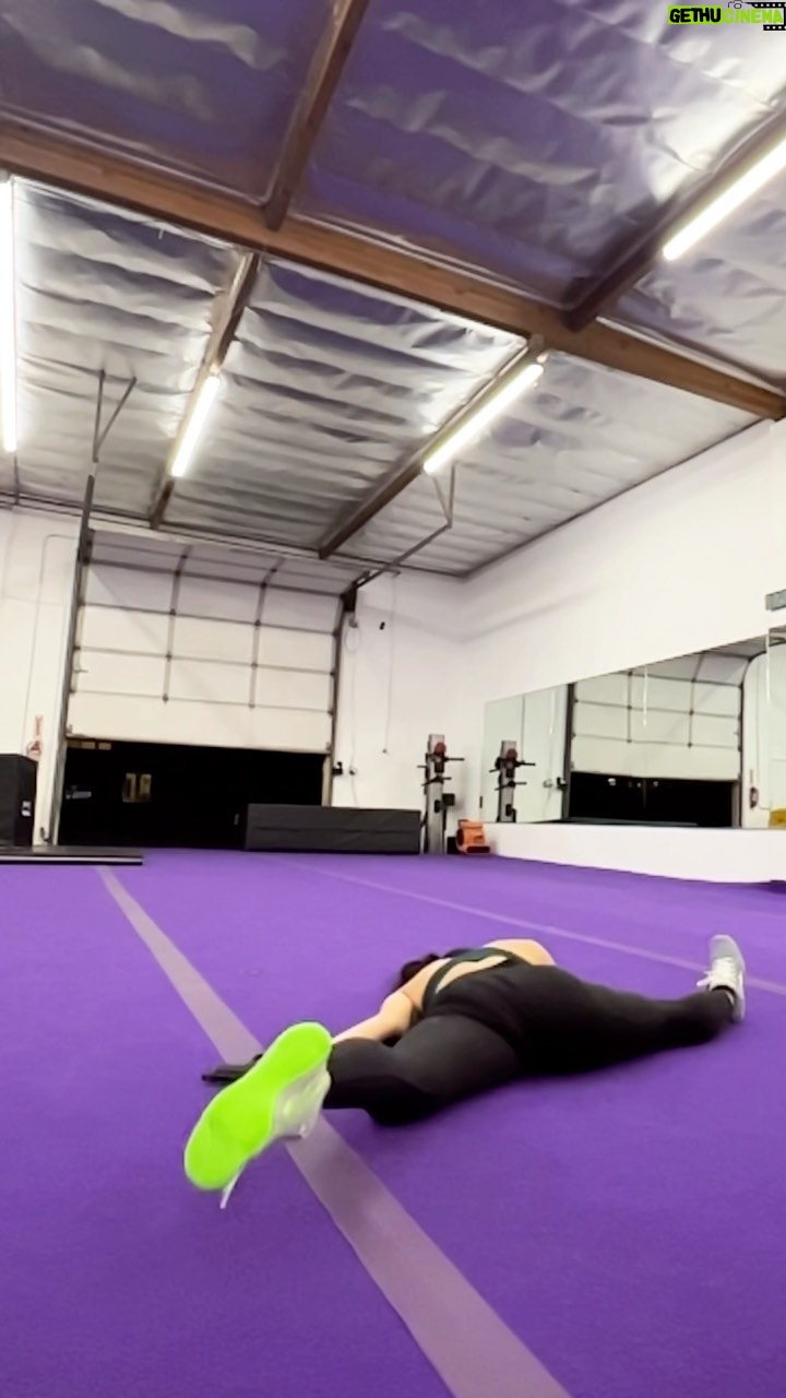 Emily Tung - 272 Likes - When you try to be cool but end up a fool 🤣 watch till the end 🙈
.
.
.
.
#tricking #gymnastics #martialarts #aerial #guns #fightchoreography #fails #stunts #fail #bail #funnyvideos #splits #flexiblepeople #cartwheel #oops #stuntwoman #我不帥 #失敗 #空翻 #wushugirl #parkourgirl #tkdgirl #actionhero #actionactor