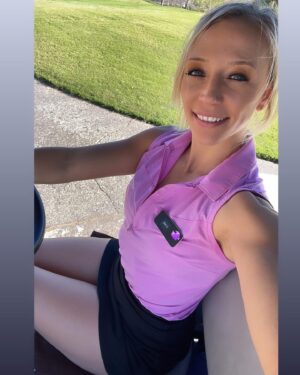 Emily Whitmire Instagram - Work ⛳️ #cartgirl #golf #golflife #lasvegas #nv #golfing #missingbruce