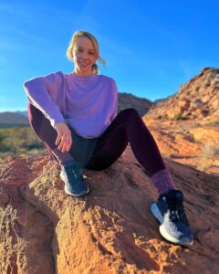 Actress Emily Whitmire HD Instagram Photos and Wallpapers January 2023