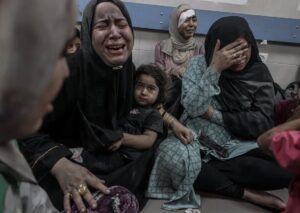 Emir Benderlioğlu Instagram - Hastane bombalayıp sivilleri ve çocukları katledecek kadar ileri giden bu vahşeti durdurun! #stopwaronchildren
