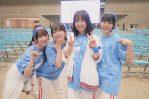 Emiri Kato Instagram - 少女⭐︎歌劇　レヴュースタァライト
『舞台少女大運動会 revival』

スタァライトのイベント初参加！！
嬉しい✨

椎名へきるさん、三森すずこちゃんと3人で運動会の実況・解説として楽しみました〜！

元気な舞台少女達を見てずっと笑ってました☺️
笑うのは元気出るね🩵

応援ありがとうございました！！
みんなお疲れ様でしたーーー！！

(解説組の写真、私のカメラで撮り忘れてた！！みもりんがきっとあげてくれるはず…！笑)