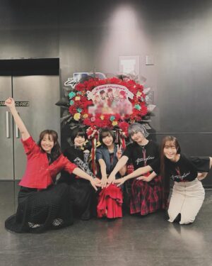 Emiri Kato Instagram - Afterglow！🌇⚡️

昨日は綺麗な夕焼けを見せてくださりありがとうございました！！
5人集まってワイワイ遊んで、楽しい！しかない時間でした✨
皆さんのAfterglowへの熱い気持ちが表情からすごく伝わってきて、私たちとても嬉しく、頑張らなくちゃね！と終わってからお話してました。

次も、また何かの形でみんなで盛り上がれること、出来るといいな！

ご来場くださった皆さま、配信で楽しんでくださった皆さま、ありがとうございました！！

※フラスタお名前消えてないやつのままでしたので、投稿し直しました！すみません💦