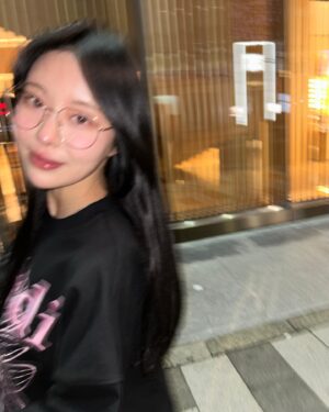 Emiri Tachibana Instagram - Mardi MercrediがZOZOにオープン(⁎⁍̴̛ᴗ⁍̴̛⁎)
韓国ではハンナムのショップでお買い物していたけど
ZOZO先行販売アイテムもあるとのことです○

#PR #mardimercredi #マルディメクルディ
