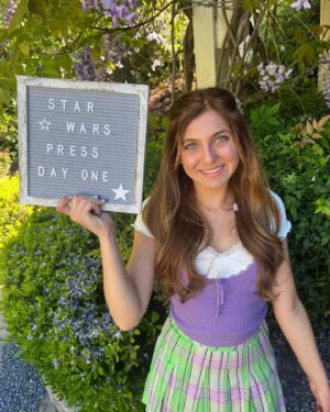 Emma Berman Instagram - Press Day 🩷💚

Star Wars: Young Jedi Adventures premiering on Disney  and Disney Junior May 4!!

#StarWars#YoungJediAdventures#pressday#disneyplus#disneyjr#lucasfilm#starwarsseries#maytheforcebewithyou#nashdurango#nash#emmaberman#vo#voiceover#animation#seriesregular#voicing#tvseries#newseries#thegalaxyfarfaraway#MayThe4thBeWithYou 💫