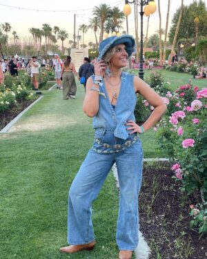 Emma Fyffe Instagram - Baby’s (not baby at all - she is in the back half of her 30s) First Coachella. Thank you @madeyoufeelpr for the invite! Got some very cool content - produced by me, featuring @bailienvspredator coming to @gamespot social soon!
.
.
#coachella #coachella2023 #coachellaoutfit #coachellafashion