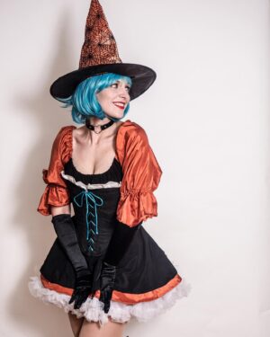 Emma Fyffe Instagram - A smattering of Halloween Costumes, 2017–Present. Some worn the same year at different events. Many photos by @camricephoto. Tis the season.
.
.
#halloween #october #spookyseason #halloweencostume