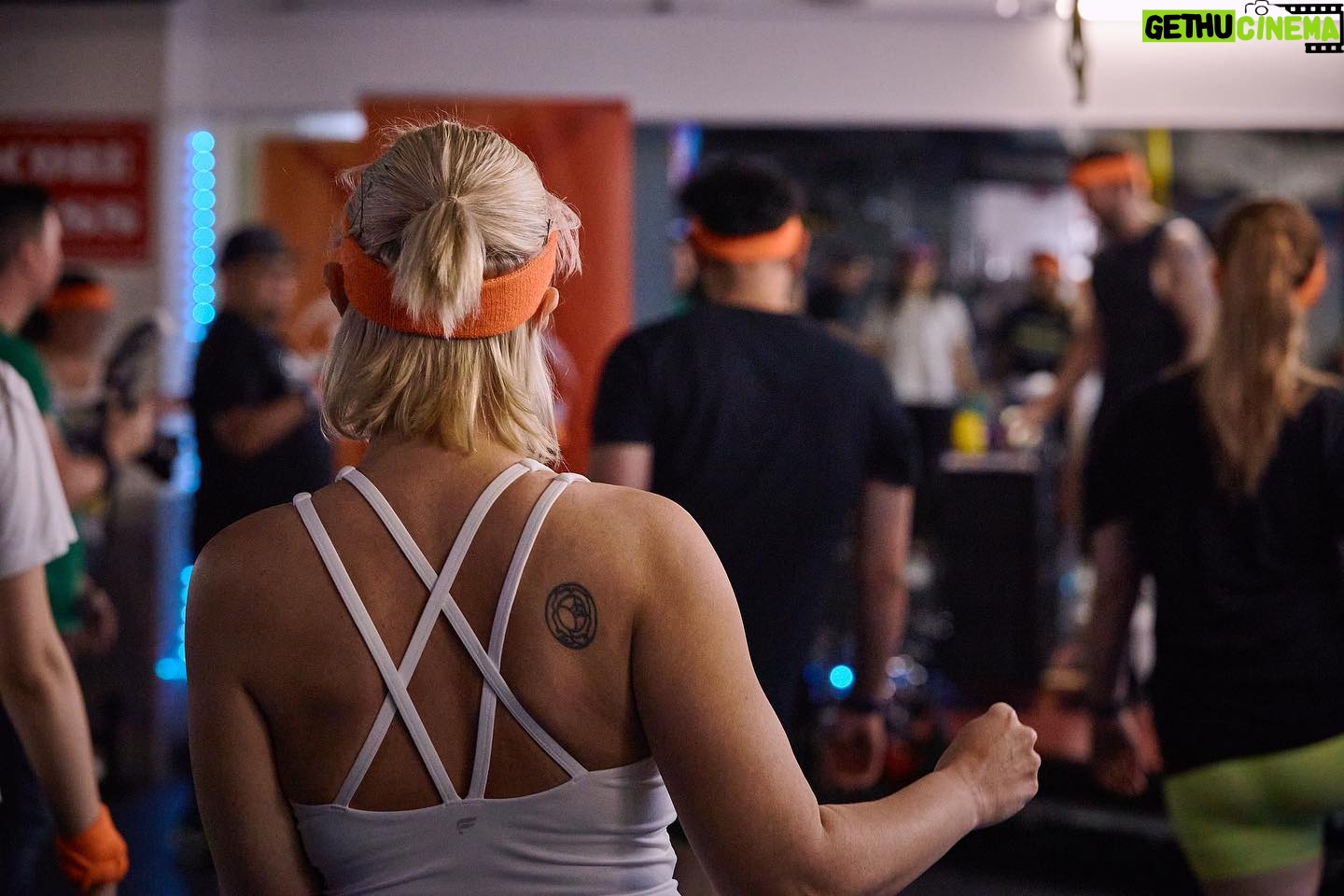 Emma Fyffe - 487 Likes - Getting anime strong and straight up cheesin’ with @katxmoon. Special appearances by @tlyudacris & @camricephoto. Thanks @charlesthorp for kicking our butts & @crunchyroll for the invite. Full video coming to @getfandom soon…
.
.
#sdcc #sdcc2023 #animestrong #animelife