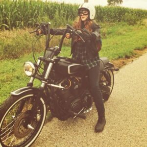 Emma Holzer Instagram - I like big bikes and I cannot lie 😜🙊🏍