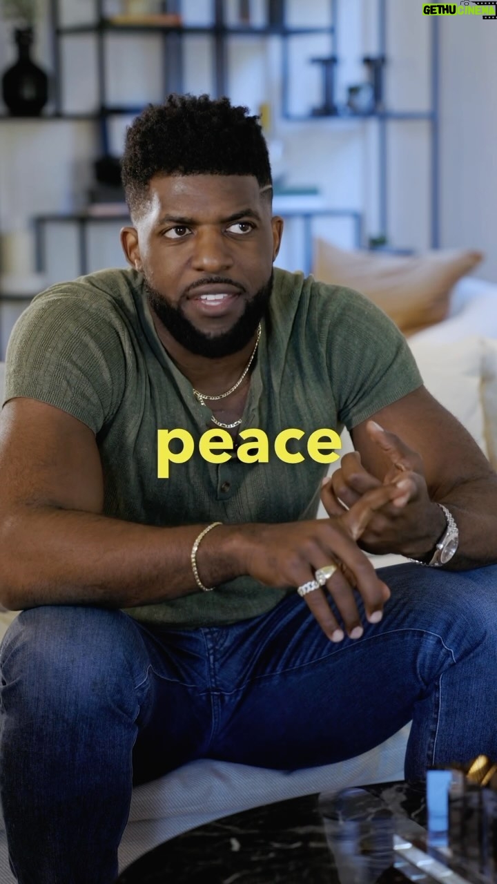 Emmanuel Acho - 18.2K Likes - The surest way to protect your peace is to remove energy vultures from your life, immediately.
#mindset #motivation #energy