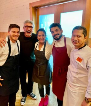 Emmanuel Bassoleil Instagram - O Jantar Inesquecível de ontem ‼️
Degustando 7 Preciosidades do @grupomiolo . ( todos da safra 2022) 

Vinhos -Comida -Serviço nota 1000 . 
Harmonização com pratos especiais de @claudiakrauspenhar @oliveiravaldir @tuca.mezzomo @cantalouprestaurante 

#miolotestardisyrah #miolomerlotterroir #miololote43 #mioloquintadoseival #miolosebrumo #miolosesmarias #miolovinhasvelhastannat #miololateharvest2018 
@danio_braga @didu_russo #jorgelucky @prazeresdamesa @gschnyder @cecialdaz 
Sem esquecer a companhia de nosso sommelier @gubermoyses que está tirando as 📸 😉
