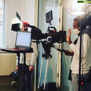 Emmanuel Buriez Instagram - Sapeurs-Pompiers est mon 16 ème film en tant que long métrage.

Comme à chaque film, j'y ai mis tout mon temps, toute ma concentration, beaucoup d'argent, toute ma volonté, toute ma passion, beaucoup de moi.

Sapeurs-Pompiers 
un hommage à nos héros.
Mon film met en lumière les Sapeurs-Pompiers, ces héros du quotidien, présents à chaque moment critique de l'Histoire de notre pays.
Qui sont-ils, qui se cache derrière l'uniforme ? 

J'en suis le réalisateur, le scénariste, le producteur, l'acteur. Une production Manellange.
Sortie en salles obscures en octobre 2021.
Tourné en ce début d'année lors du mois de janvier et février 2021 en temps de flambée épidémique, rien ne fut simple, mais seul compte le résultat :
2 heures d'actions, de drames, d'émotions, de rires...

Merci à ceux qui ont contribué à ce projet.

Que la vie vous berce.

#SapeursPompiers #film #longmetrage #featurefilm #movie #cinema #cinemalife #directorlife #elodieclouvel #allocine #imdb #sebastienchabal #frenchfilm #frenchmovie #manellange #herosduquotidien  #manellangefilm #manellangecinema #pompiers #pompier #soignant #grandecran #emmanuelburiez #filmfrancais #12k #blackmagicursaminipro #paris #France #emmanuelburiezfilm #quelavievousberce