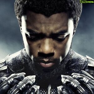 Emmanuel Buriez Instagram - Un an déjà... 😥
Le Wakanda a perdu son roi...
Le cinéma a perdu un bel acteur.
Car beau tu l'étais dans tous les sens du terme.
Valeureux, généreux, sympathique, talentueux, inspirant...
Tu nous manques Chadwick Boseman.

Le 1er blackpanther au cinéma. Roi T'Challa.
Tu es devenu une légende du 7ème art si vite, bien avant que tu ne nous quittes.
Tu avais 43 ans, trop tôt, d'autant plus que personne ne s'y attendait.
Nous ignorions tous que tu luttais contre cette satanée maladie entre 2 tournages.
L'on dit que les meilleurs partent toujours les 1er... malheureusement vrai dans ton cas.
Wakanda forever, Chadwick forever.

#chadwickboseman #rip #aurevoir #ripchadwickboseman #wakanda #restinpeacechadwickboseman #chadwickforever #tunousmanque #wemissyou #wakandaforever #forever #restinpeace #blackpanther #theking #restinpower