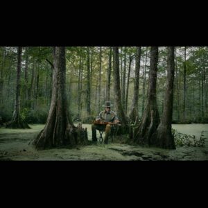 Emmanuel Lubezki Instagram - Some of the images from the Lavazza Calendar 2022.    A few seconds after Ben Harper started playing his slide guitar, the frogs, birds, and all critters started singing — as if the harmonics of his strings had invited them to join and vibrate together.
We all got goosebumps.  Artists:   @benharper @sonitalizadeh @mitty @shamellbell @shilpay @saype_artiste 
Thanks to:
 #francescalavazza 
@lavazzaofficial @armandotestaspa @theproducerstv @parkpicturesny @kousidonis @jackiebisbee @lauren_strogoff @jessicaschaefer_ @annmurph @aleccume #Danielvoll @bretlama
  @mark.d.harris
 @benlechevallier
 @kevin_lavallade
 @_dfactory
 @paulnicklen
 @SeaLegacy
 @c.a.n.c.i.n.o
 @jessica_margolis
 @theliftmx
 @kananfilms
 @losinggroundseries
 @laurie_devine7
 @grainla
 @prisca_wille
 @shaynamfrederick
 @glossnewyork
@archerjoel @chichiemb79 

  
Our world is fragile, beautiful. Sometimes we forget. This edition highlights six artists and activists who are committed to change. My process begins in dialogue. How do you want to be photographed and where? My job is to translate their vision into images. Each image contains a personal secret, an evocation.
Our locations across America were impacted by climate change. The shoots exposed us to alarming realities: glacial lakes that disappeared overnight, roads hot enough to melt tires. It made me terribly aware of how desperately we need the voices of these activists. Their work challenges us, creates community, makes us readier for the world’s beauty, stronger against its dangers. It is our duty as artists, as creators, as businesses, to bring these truths to the forefront and address them. And to celebrate those working for change, and to join them, as Ben Harper sings — with our own two hands.
Thank you, Lavazza, for inviting me on this journey.