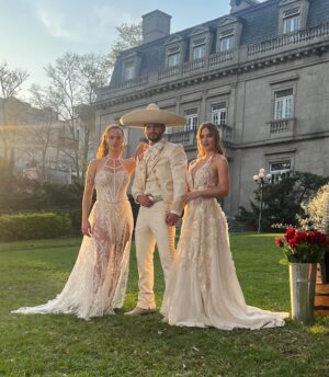 Emmanuel Palomares Instagram - @univision vamos a #VivirDeAmor a partir de éste 20 de febrero a las 7pm / 6pm centro
@kimberlydosramos @galamontes 

Hoy tenemos un capítulo especial ❤️‍🩹