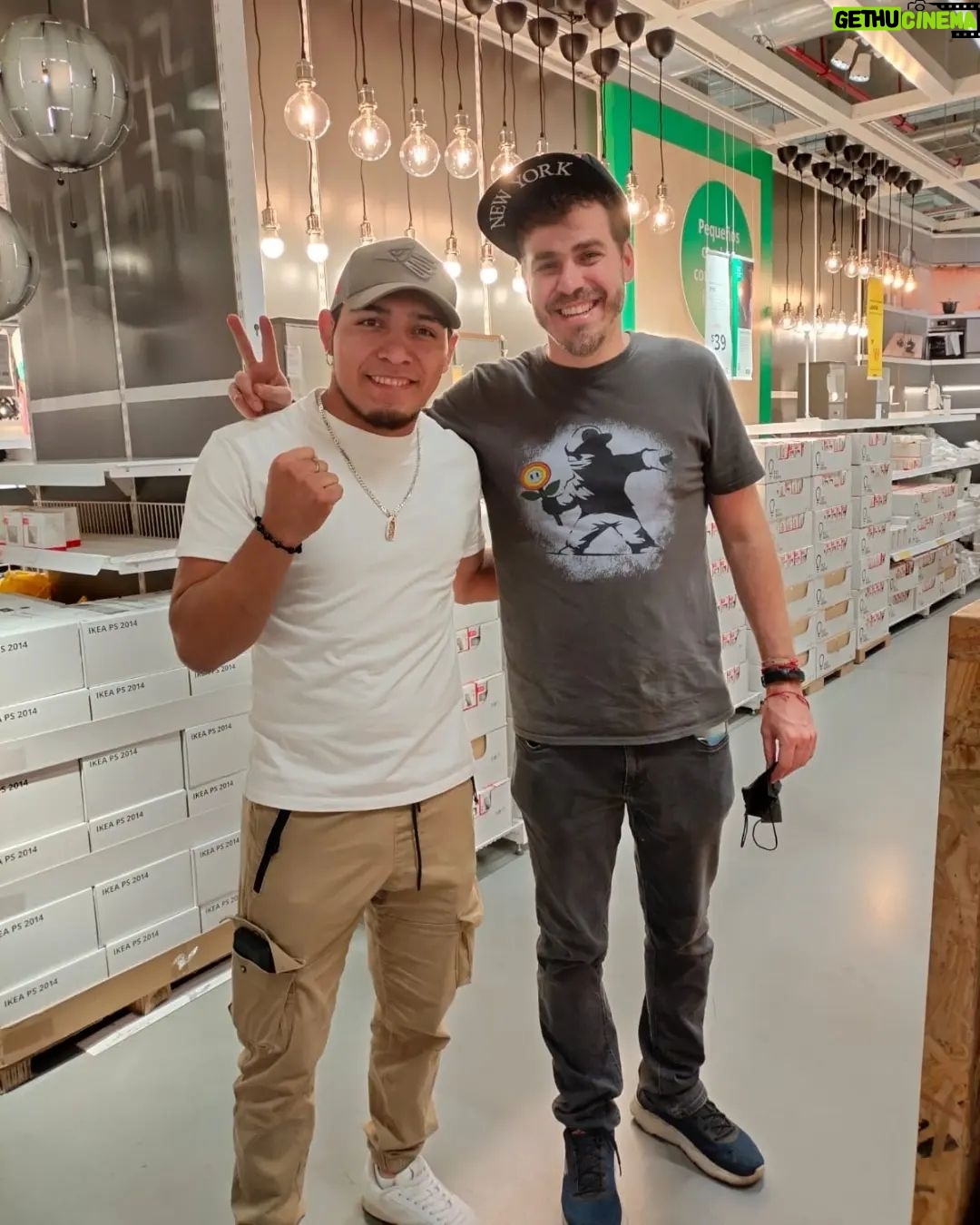 Emmanuel Roman Morales - 6.6K Likes - Gracias por la foto Hermano