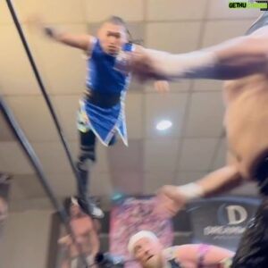 Emmanuel Roman Morales Instagram - @hijodelvikingoaaaoficial is not human!

@i_am_basegod @flamitadg 

#DW8485 | @dreamwavewrestling 

Full show available now on Iwtv.live

#Independentwrestlingtv @independentwrestlingtv #Dreamwavewrestling #IWTV #LuchaAztecaAAA #LuchaAzteca #30AniversarioAAA #LuchaLibreAAA #TriplemaníaXXXI #LuchandoPorMéxico @luchalibreaaa