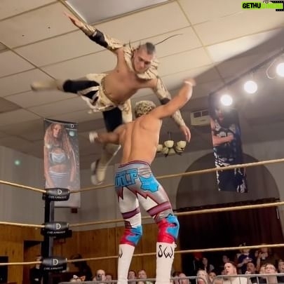 Emmanuel Roman Morales - 1.6K Likes - Damn!
@stephenwolf309 @hijodelvikingoaaaoficial
#DWGold | @dreamwavewrestling
➡️: independentwrestling.tv
#Independentwrestlingtv @independentwrestlingtv #Dreamwavewrestling #IWTV #OrígenesAAA #LuchaAztecaAAA #LuchaAzteca #LuchaLibreAAA @luchalibreaaa #TriplemaniaXXXII