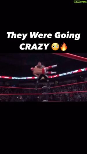 Emmanuel Roman Morales Instagram - This isn’t everybody’s favorite kind of wrestling but they were going CRAZY 🔥 🎥: @luchalibretm #prowrestling #wrestling #explorepage #wwe #lucha #ringofhonor #roh
