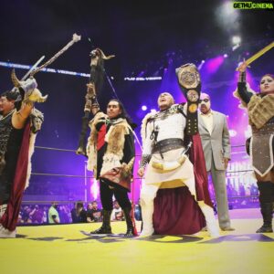 Emmanuel Roman Morales Instagram - @hijodelvikingoaaaoficial, conquistaste los encordados, rompiste récords y fronteras. Te convertiste en el Megacampeón más joven en la historia de @luchalibreaaa y escribiste un legado ante rivales de época.

Esta lesión solo es un pequeño obstáculo en tu brillante carrera. Aquí estaremos muy atentos a tu regreso, para seguir siendo testigos de tus habilidades y entrega.

#FuerzaVikingo 👊
