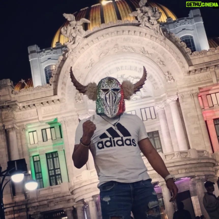 Emmanuel Roman Morales - 3.6K Likes - Viva México Yupiiii