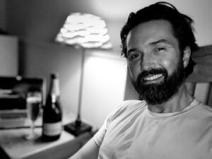 Emmett Scanlan Instagram - Every part of my being is grateful for this next one. Except maybe my liver…. Whatever your poison my friends, keep her chilling, keep on poppin & don’t stop restockin. 
Slainte 🍾🍾🎥