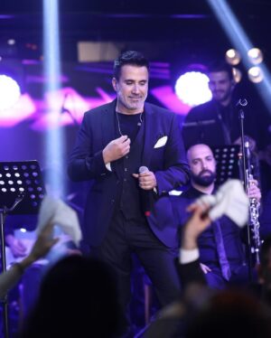 Emrah Instagram - 4 mayıs Günay İstanbul sahnesinden 
🧿💫✨🧿💫✨
@oguzarinmis