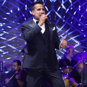 Emrah Instagram - Aşığım Ben Sana
Söz Müzik : Ben 🙋‍♂️