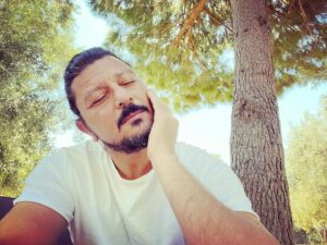 Emre Basalak Instagram - nefes al ……

Ver….