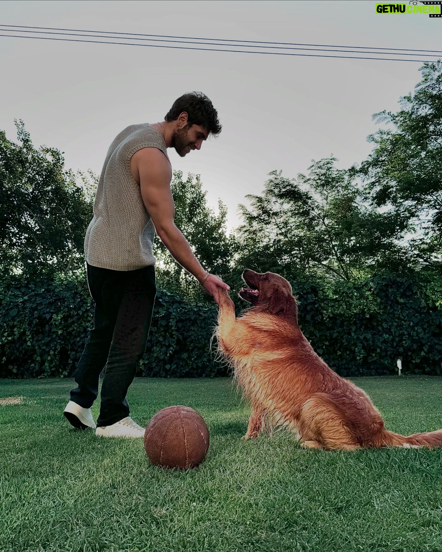 Emre Bey - 152.4K Likes - Sunday gibi sunday ☀️