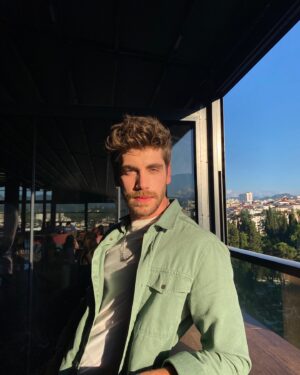 Emre Bey Instagram - Güneş geldi çek 🌞 
📸 @celemciim