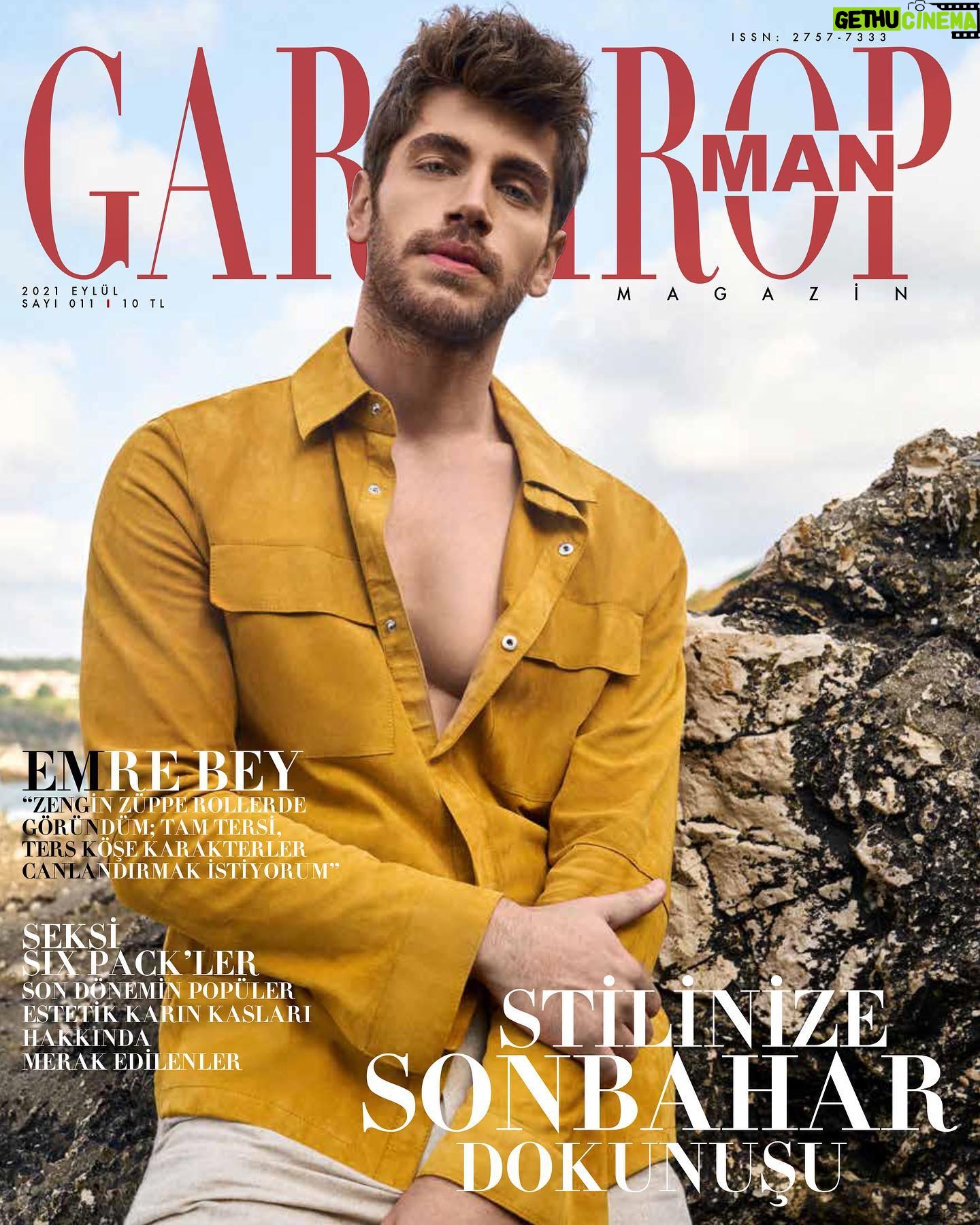 Emre Bey - 116.5K Likes - Herkesin eline sağlık ✌️
Yayın Direktörü: @gulay_ozdemir
Genel Yayın Yönetmeni: @caglakucukdereli
Fotoğraflar: @nadirozkan
Videografi: @numanalkan
Styling: @sedassolmaz
Kapak kıyafeti: @network
Styling Asistanı: @ernyuce
Saç ve Makyaj: @utkuagagilofficiall @fundaaslangoren
Marka İletişimi: @mine.gunduz
Prodüksiyon: @nutekstudio
Mekan: @peacockbeachofficial
@ukiletisim
