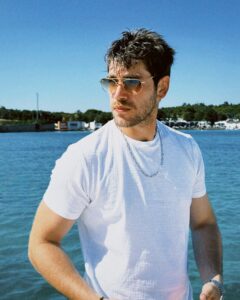 Actor Emre Bey HD Instagram Photos and Wallpapers June 2024