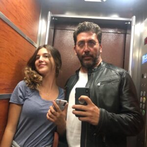 Emre Kınay Instagram - #11ekimdünyakızçocuklarıgünü 
Bu hayatta en cok Baba olmayi sevdim...Senin sayende @durukinay ve songöz ağrim 🙏 @elifgulnarin_  gününüz kutlu olsun🙏