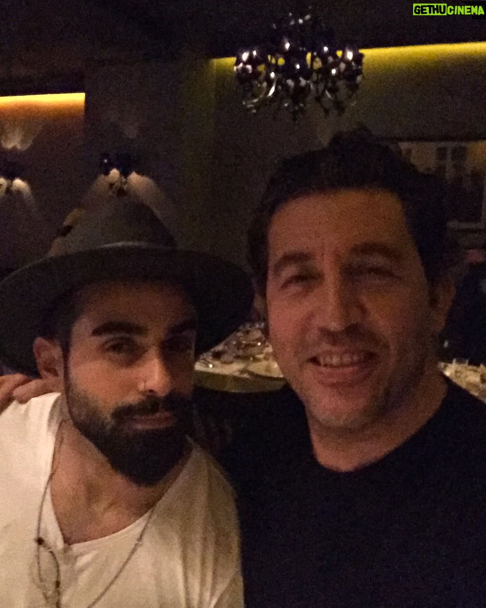 Emre Kınay - 4.2K Likes - İyi ki doğmuşsun guzel kardesim sesin, güzel gönlün,ailen ve sevdiklerinle gönlünce mutlu mesut yasa🙏
DOĞUMGÜNÜN KUTLU OLSUN 🎂🍾🥂👏👏👏👏👏👏👏
@turkmen @gtrmuzik @gtrdeneyevi
