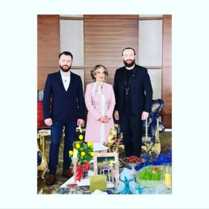 Emre Tetikel Instagram - Nevruz bayramı için harika bir program yolda... Yapımcı Feride Özal, İran Başkonsolosu Javad Maboodifar, Aydın Üniversitesi kurucusu Prof. Dr Mustafa Aydın, Moderatör @behrooztashakor , Oyuncu @abdulsusler & @tulayturken 

 برنامه عالی برای نوروز در راه است 
سر کنسول ایران جواد معبودی فر ، موسسه دانشگاه آیدین  مصطفی آیدین، مزری معروف بهروز تشکر، بازیگر تهیه کننده Feride Özal 

#nevruz #iranian #persian #iran #noruz #navroz