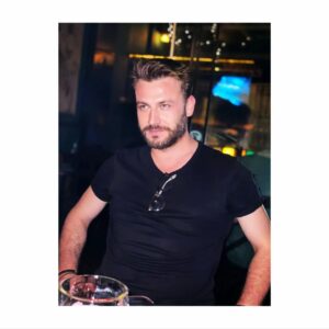 Emre Tetikel Instagram - 📸 by @dedikoducucocuk

#pictureoftheday
#project
