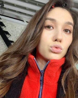 En Mei Instagram - 喜歡台北這種天氣🥰 🍂
#sweaterweather