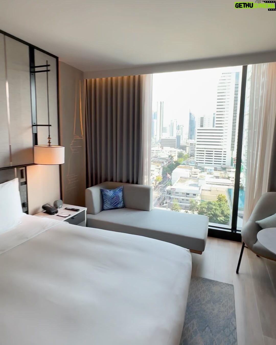 En Mei - 359 Likes - -
-
Bangkok it’s been a minute!
1: I love a good shaded rooftop pool. One of the best parts of Thailand are the hotels and hospitality.
2: My first time at the 📍Sky Beach. Thanks for taking us @jirakitth_c ! It poured when we first arrived but we were able to wait it out and enjoy the stunning night view.
3: haha @benchung.eth was too 🐥 to join our photo
4: hotel views 😍
5: BKK traffic jams 🫠 some things never change
6: 📍Polo Fried Chicken 🤤 The best fried chicken in the entire world. The inside is moist and juicy while the outside is perfectly crisp. The garlic on the top perfectly compliments the chicken. 10/10
7: I really dig Thai fashion. I love the cuts and creativity of local Thai brands. They’re vibrant, cute and sexy all at the same time. Pro tip: Shopping during the afternoon is a perfect way to escape the scorching heat.
8: oh and about Sephora 🤣 we don’t have Sephora it in Taiwan so I compulsively shop there when I see one🫥
9: same for Shake Shack. We don’t have it in Taiwan and Ben and I had enough of all the Thai food from Chiangmai so having Shake Shack for our first meal in BKK was nothing short of glorious.
10: ferry ride
