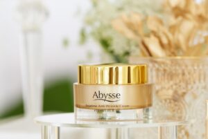 En Mei Instagram - Thanks @abyssebeauty for having me 🙏🏻