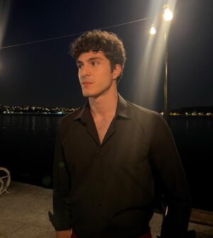 Enes Koçak Instagram - Her masada varsın Serkan Darıca