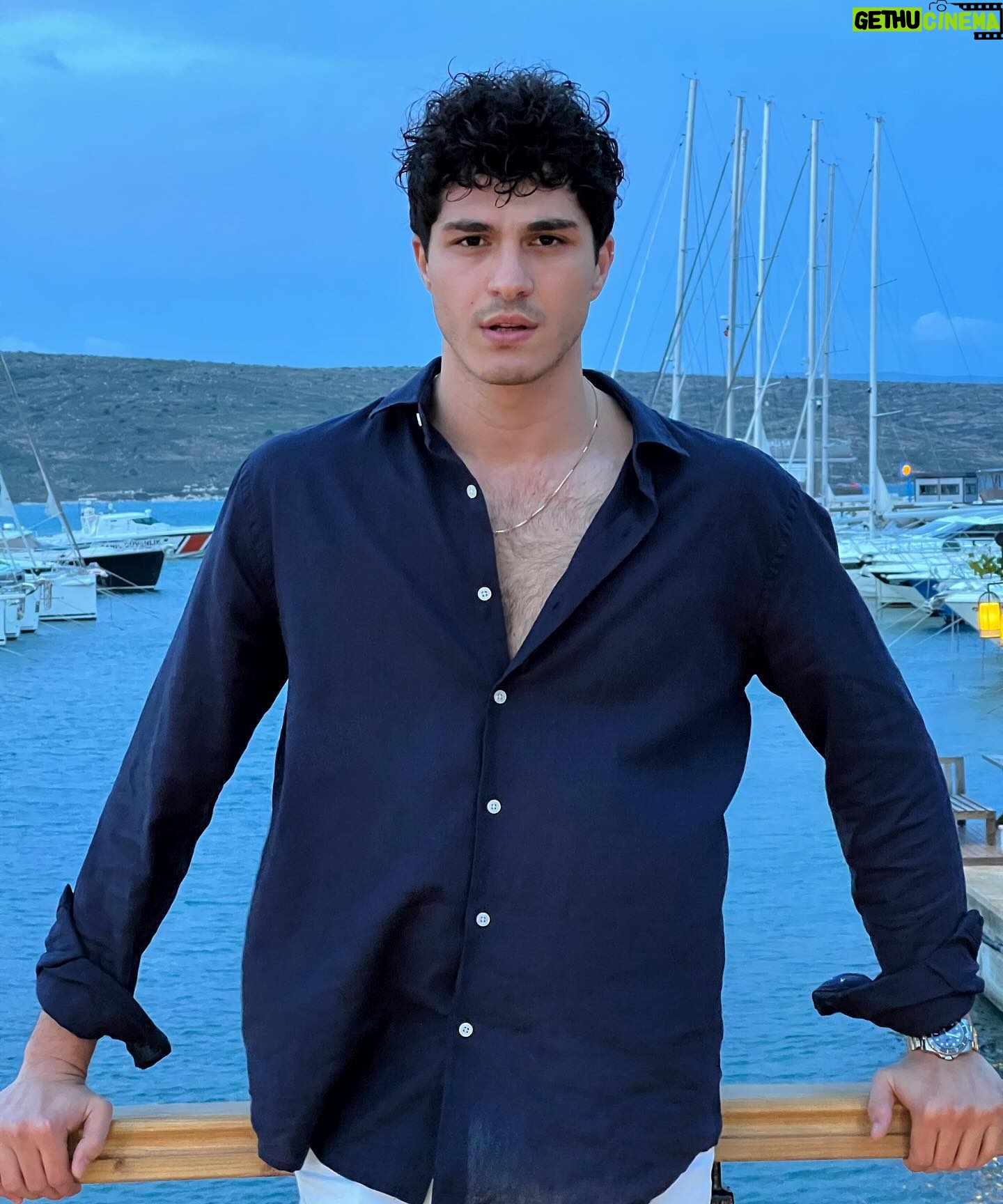 Enes Koçak - 102.7K Likes - 🌒