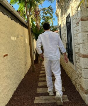 Enes Koçak Instagram - All white