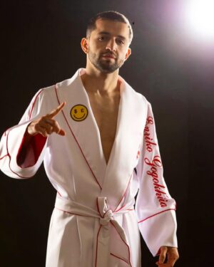Enriko Gogokhia Instagram - My friends, thank you for your support and faith we have many more fights and victories ahead of us See you soon✊🏻👊🏻