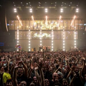 Ensi Instagram - che onore poter condividere questo palco/astronave dei @subsonicaofficial 🛸 lo show è davvero incredibile! Ringrazio anche tutto il pubblico dei subs per l’affetto che mi dimostra ogni volta che salgo la sopra. Ieri il forum esplodeva d’amore. È stato pazzesco 🖤 big up @williepeyote 🤘🏼 BLACKCITY SELEÇAO 

Prossime date:
06/04 Zoppas Arena - Conegliano (Tv)
08/04 Palazzetto dello sport - Roma
10/04 Unipol Arena - Bologna
11/04 Nelson Mandela Forum - Firenze
13/04 Inalpi Arena - Torino 

🔥🔥🔥🔥🔥🔥🔥🔥🔥

📸 @nose_barchi / @chiaramirelli