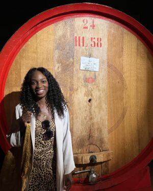Enuka Okuma Instagram - Warning: lots of vacation photos coming at ya this week! 🇮🇹

Just came back from Italy and I already can’t wait to go back. The food, the wine, the architecture and that gorgeous Italian sky…. 😍