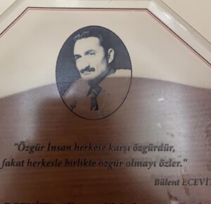 Erdal Beşikçioğlu Instagram - #AşağıBakmayacağız