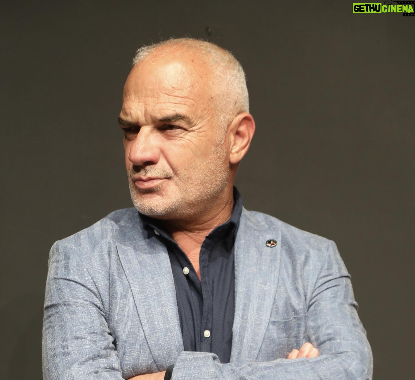 Erdal Cindoruk - 2.4K Likes - Poz
